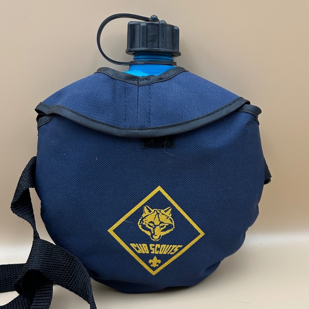 Cub Scouts Reliance Water Canteen Blue Plastic with Insulated Canvas Cover Strap